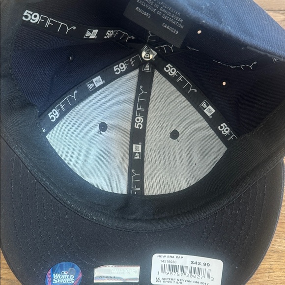 New Era New York Yankees 2024 World Series On Field Hat - Picture 4 of 5